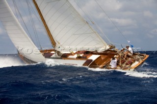 Mercury S&S yacht in the COPA DEL REY DE BARCOS DE ÃPOCA 2012 Panerai Classic series 2012